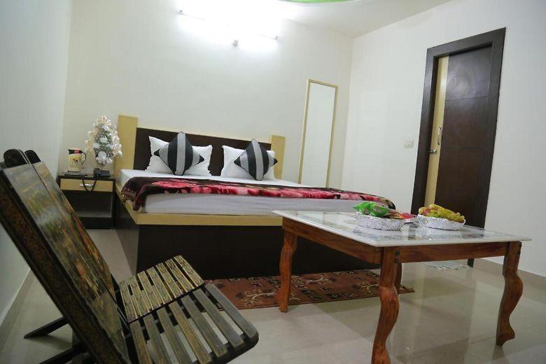 آغْرا Premium Boston Rooms Family Hotel المظهر الخارجي الصورة